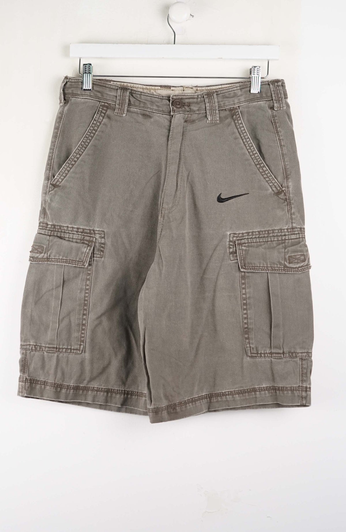 VINTAGE REWORK CARGO SHORTS W31