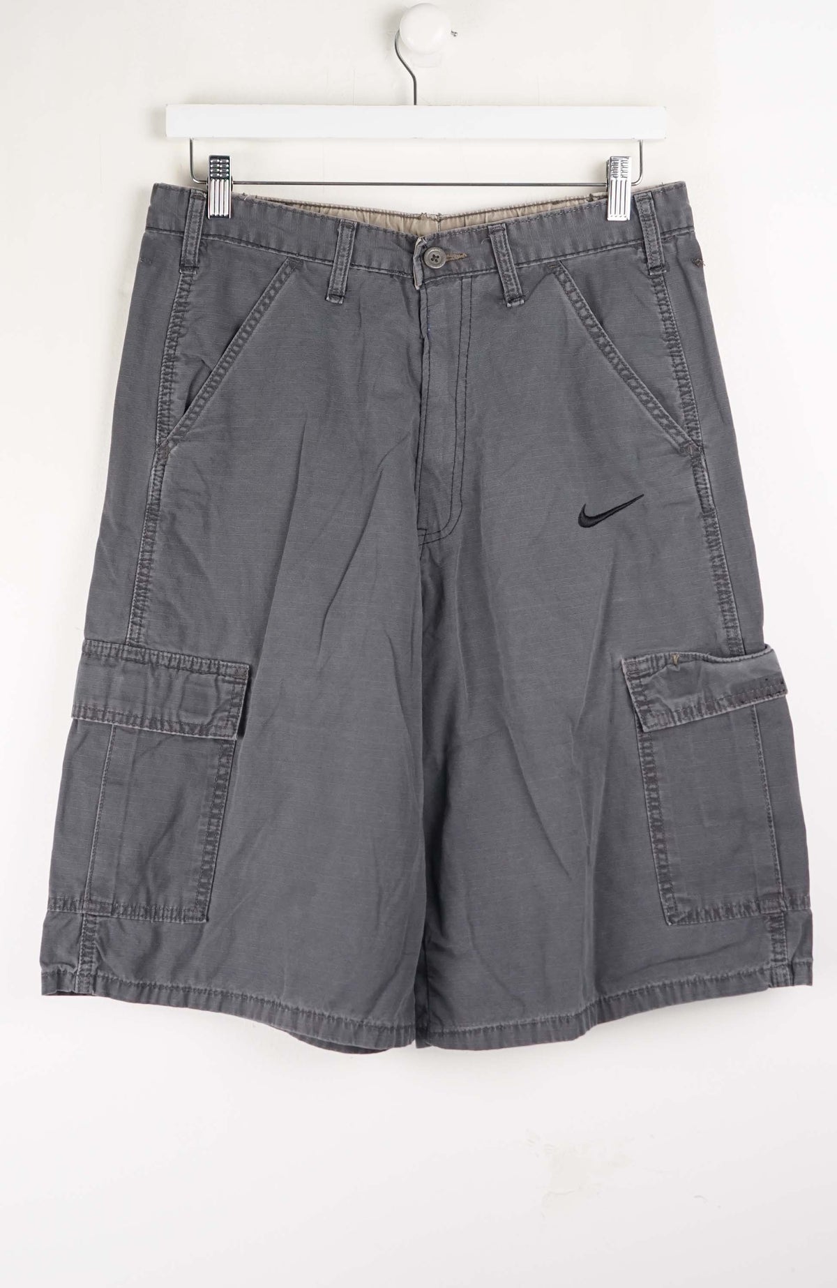 VINTAGE REWORK CARGO SHORTS W32