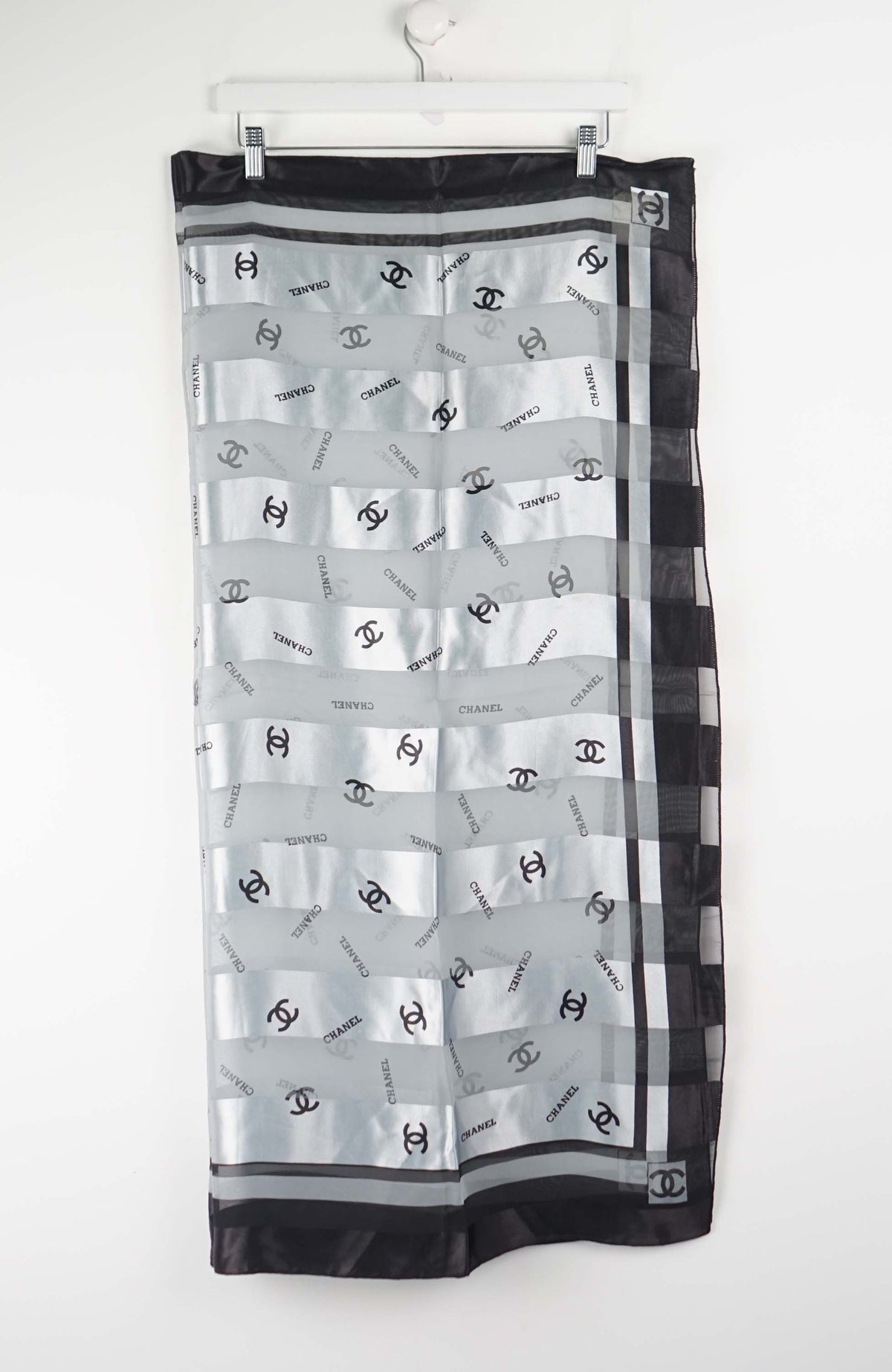 VINTAGE SCARF