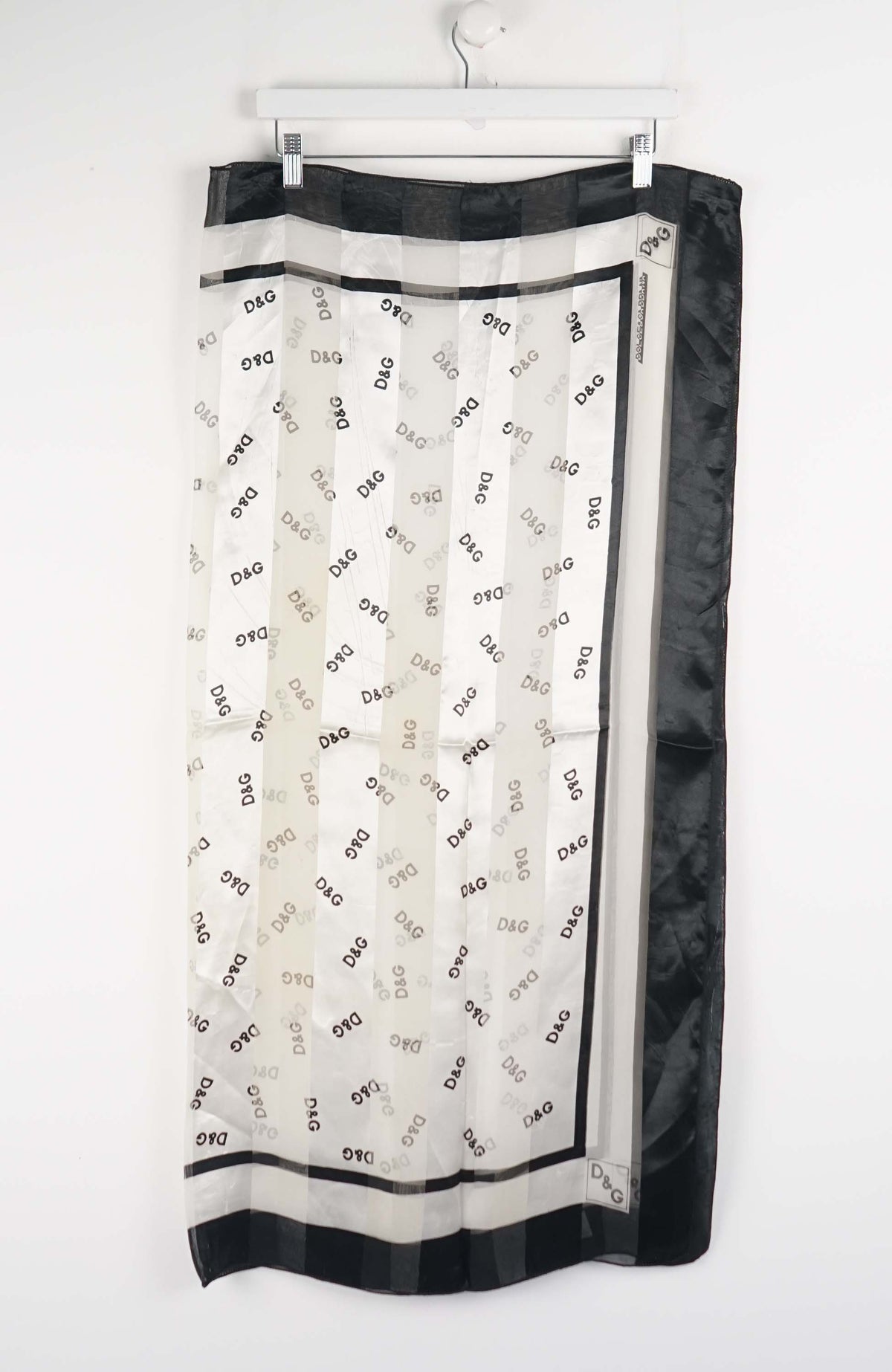 VINTAGE SCARF