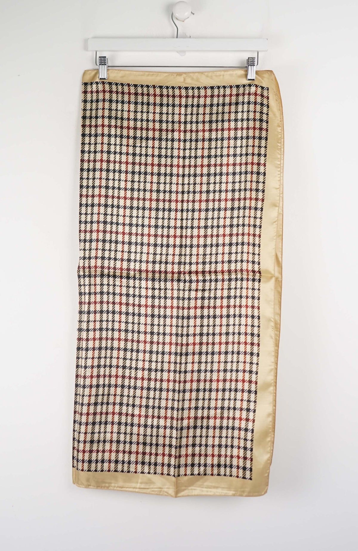 VINTAGE SCARF