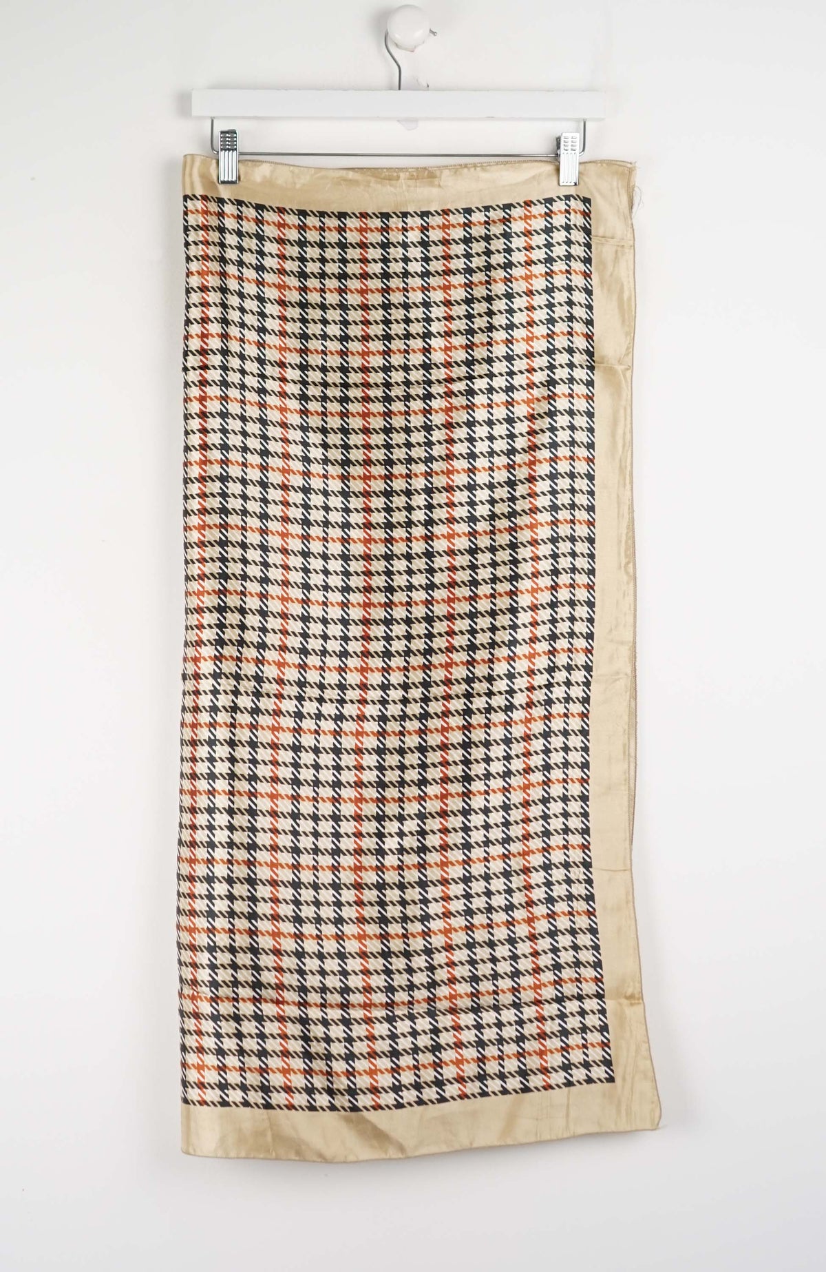 VINTAGE SCARF