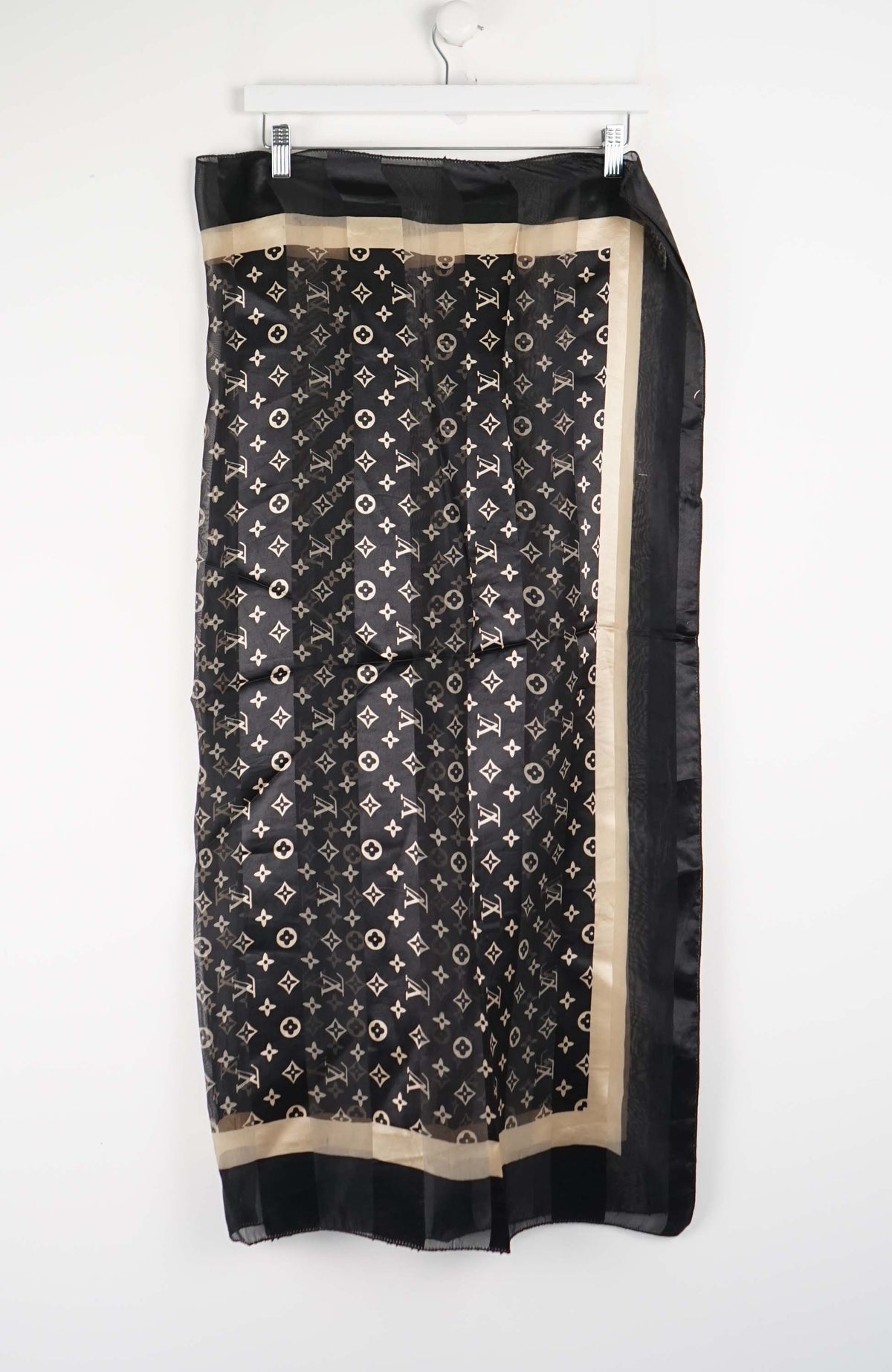 VINTAGE SCARF