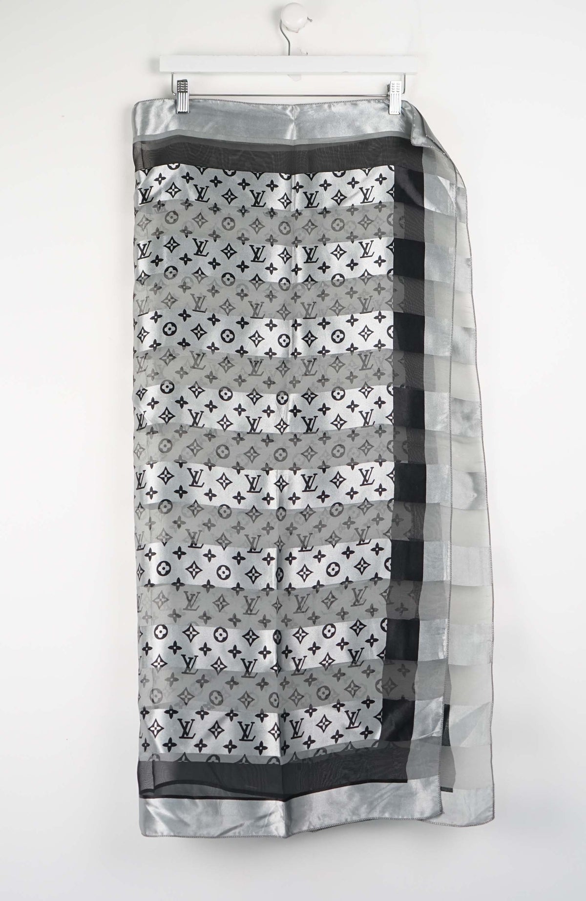 VINTAGE SCARF