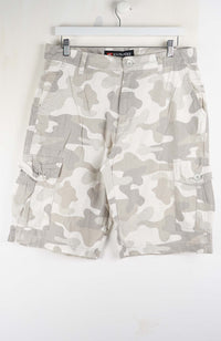VINTAGE SOUTHPOLE CAMO CARGO SHORTS W34