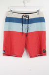 VINTAGE QUIKSILVER BOARD SHORTS W33