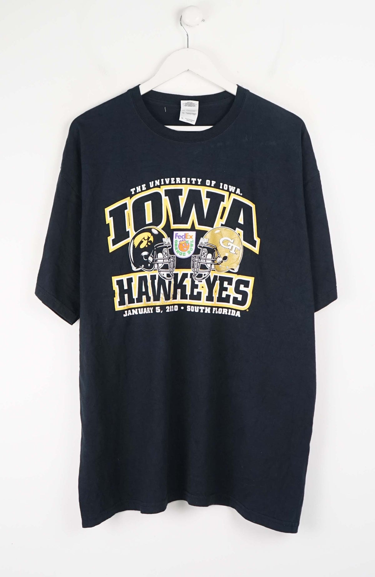 VINTAGE THE UNIVERSITY OF IOWA T-SHIRT (XL)