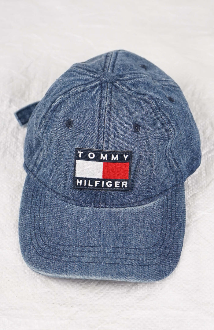 VINTAGE TOMMY HILFIGER HAT