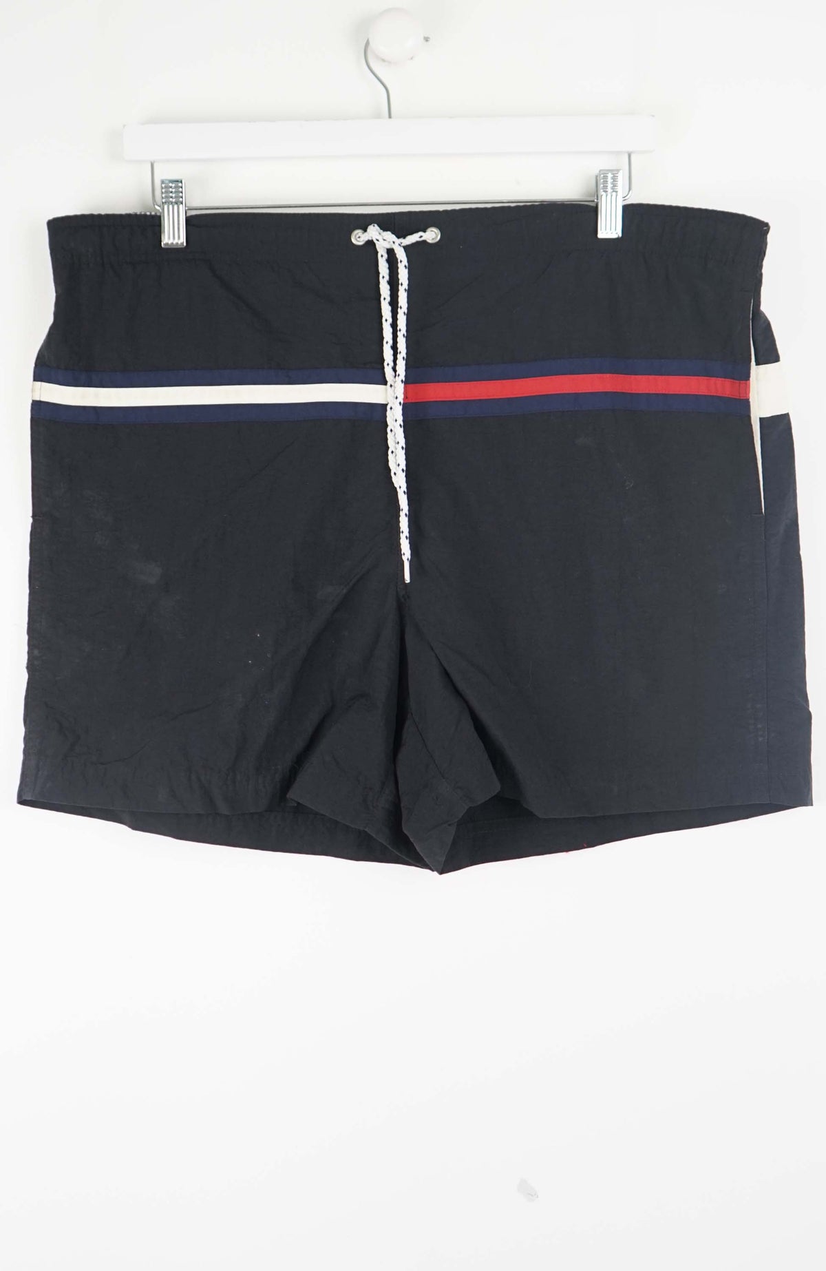 VINTAGE TOMMY HILFIGER SHORTS W40