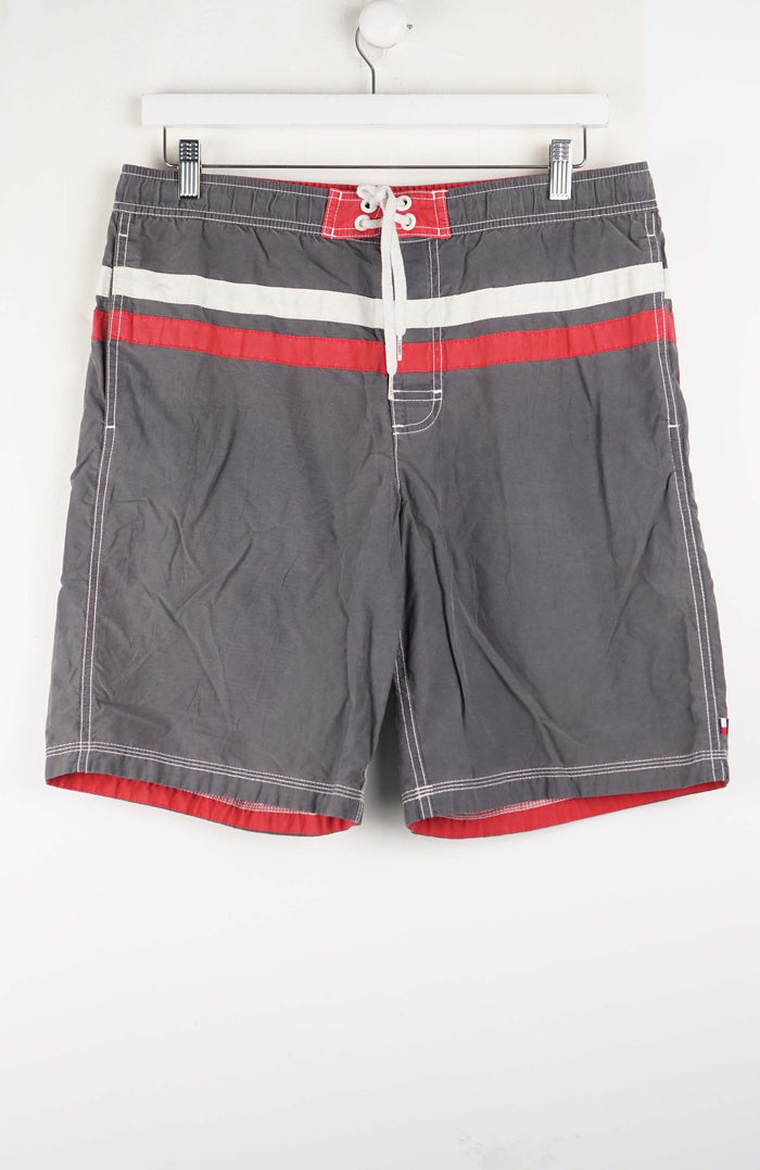 VINTAGE TOMMY HILFIGER BOARD SHORTS W34