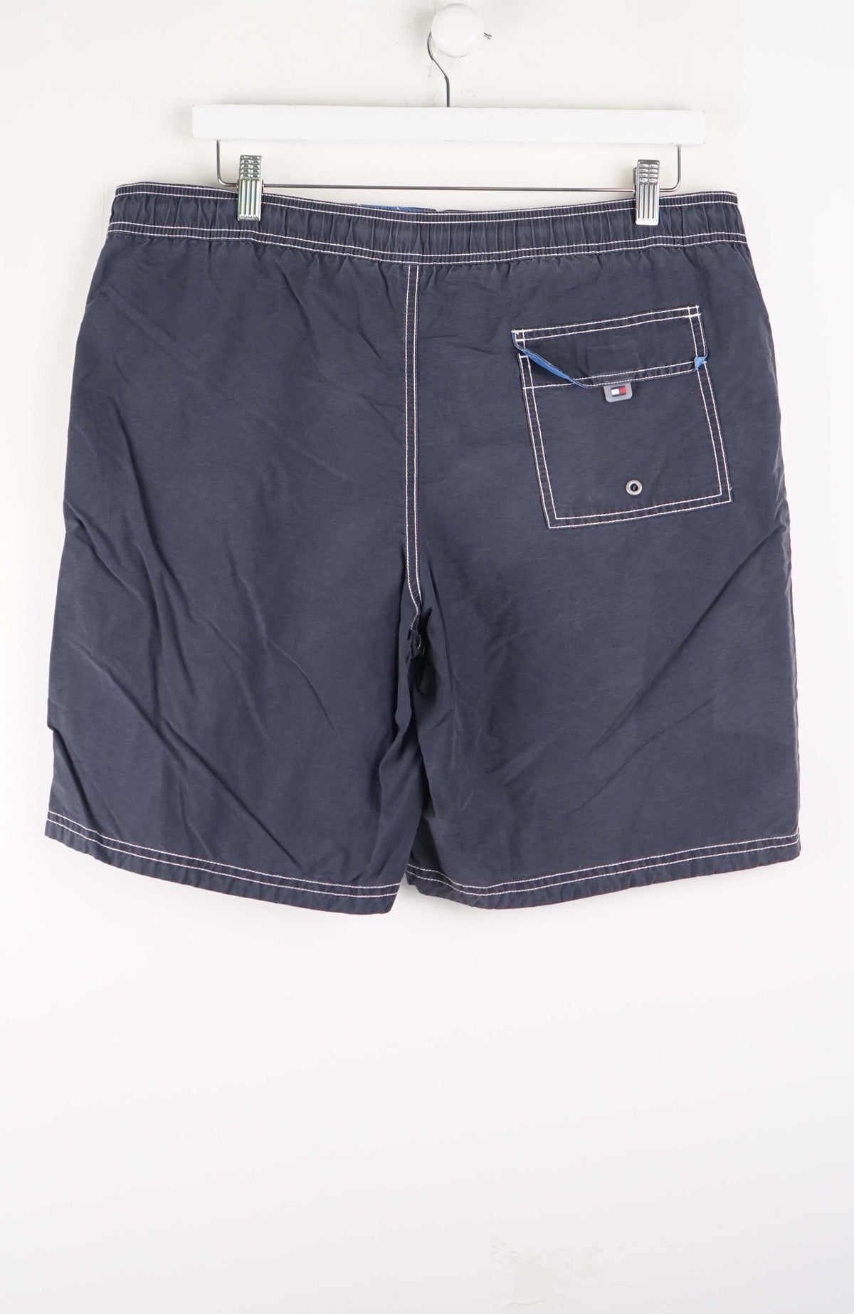 VINTAGE TOMMY HILFIGER BOARD SHORTS W38