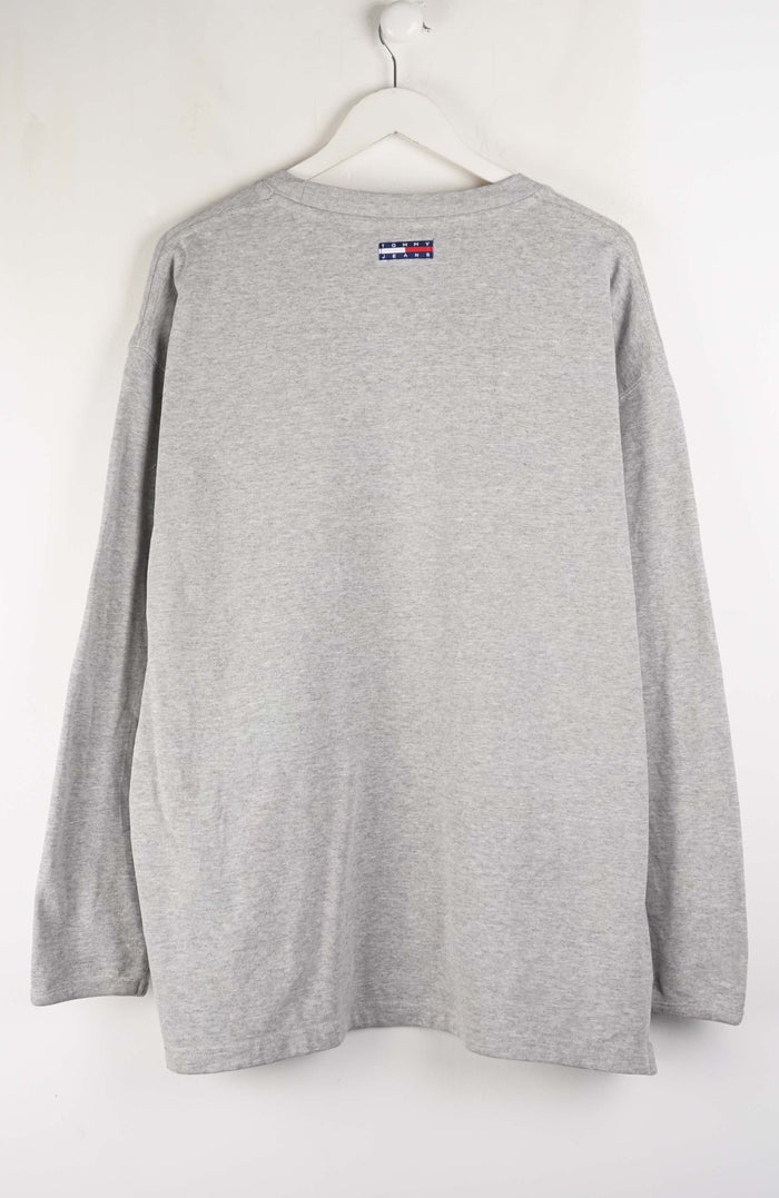 VINTAGE TOMMY HILFIGER SWEATER (XL)