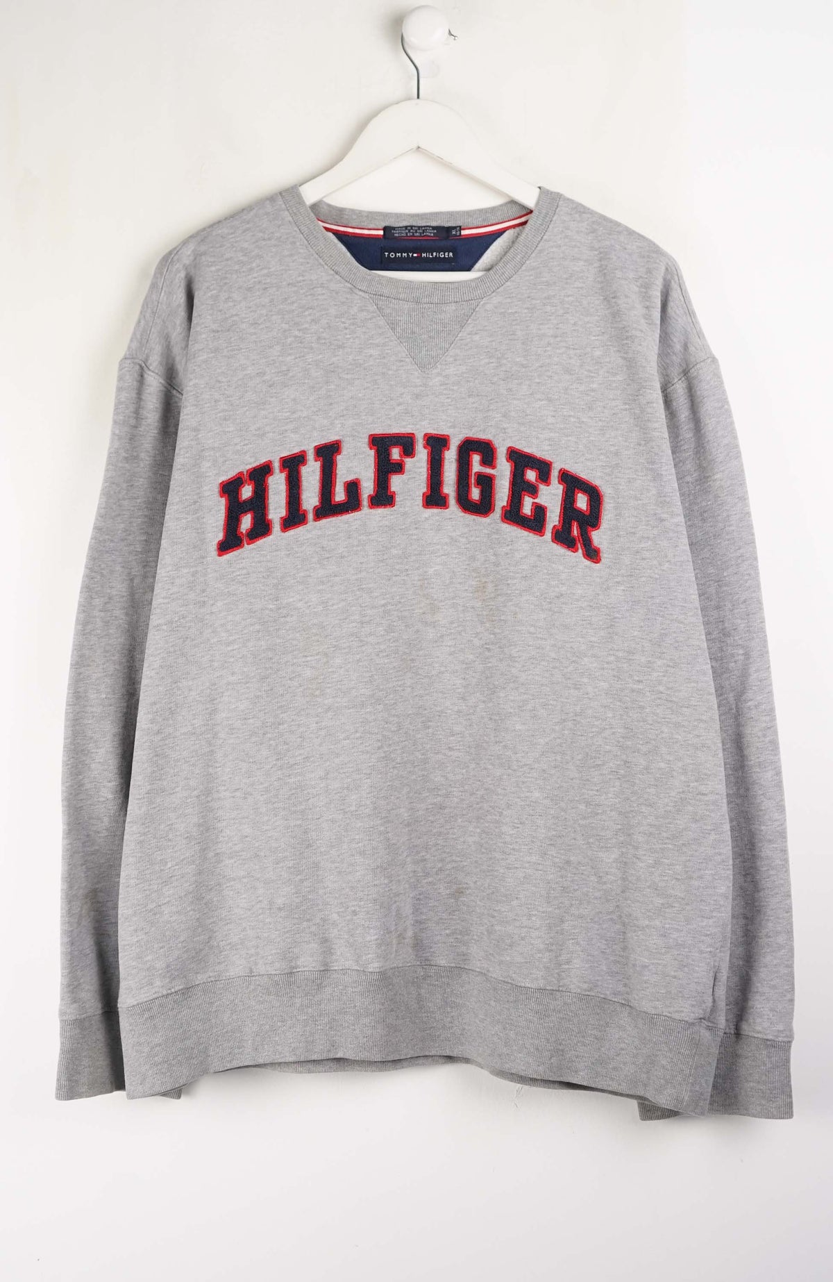 VINTAGE TOMMY HILFIGER SWEATER (XL)
