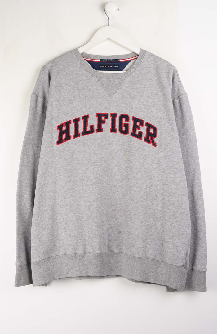 VINTAGE TOMMY HILFIGER SWEATER (XL)