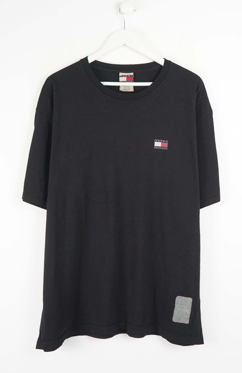 VINTAGE TOMMY HILFIGER T-SHIRT (XXL)