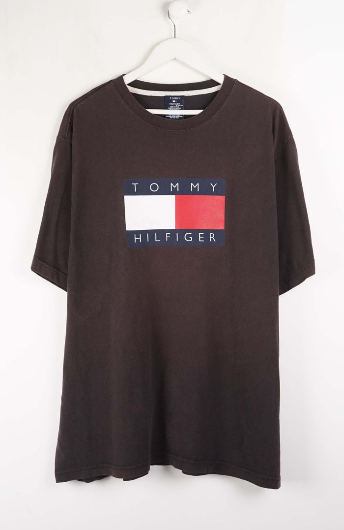 Brown t-shirt with Tommy Hilfiger logo on a white background