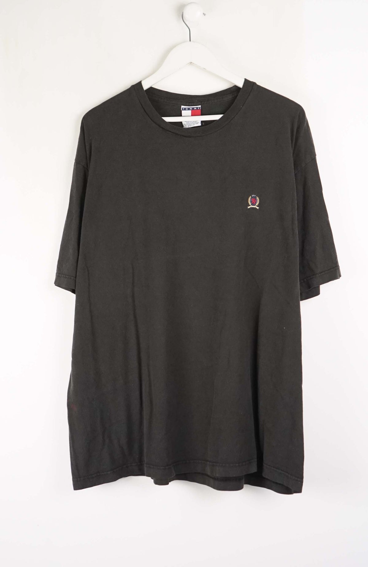 VINTAGE TOMMY HILFIGER T-SHIRT (XL)
