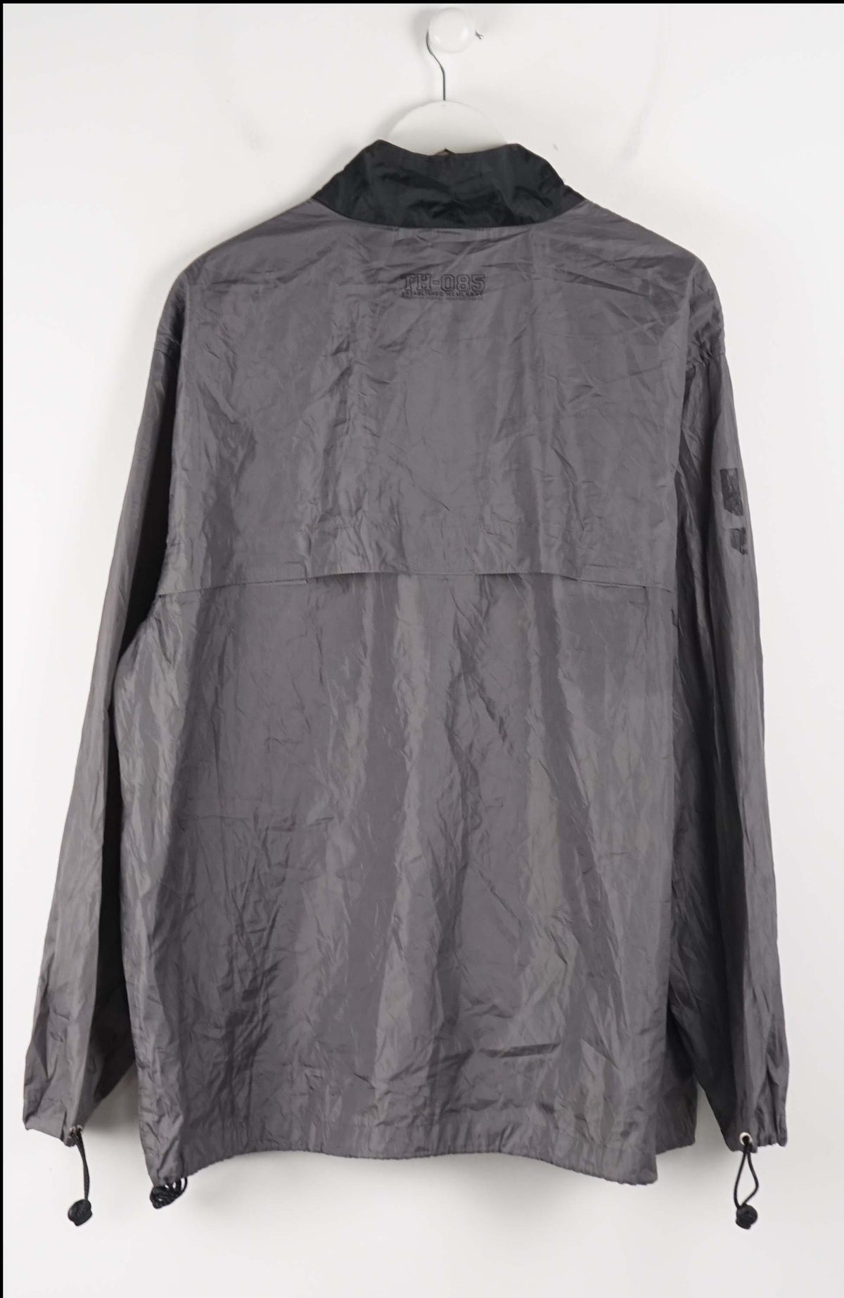 VINTAGE TOMMY HILFIGER WINDBRREAKER (XL)