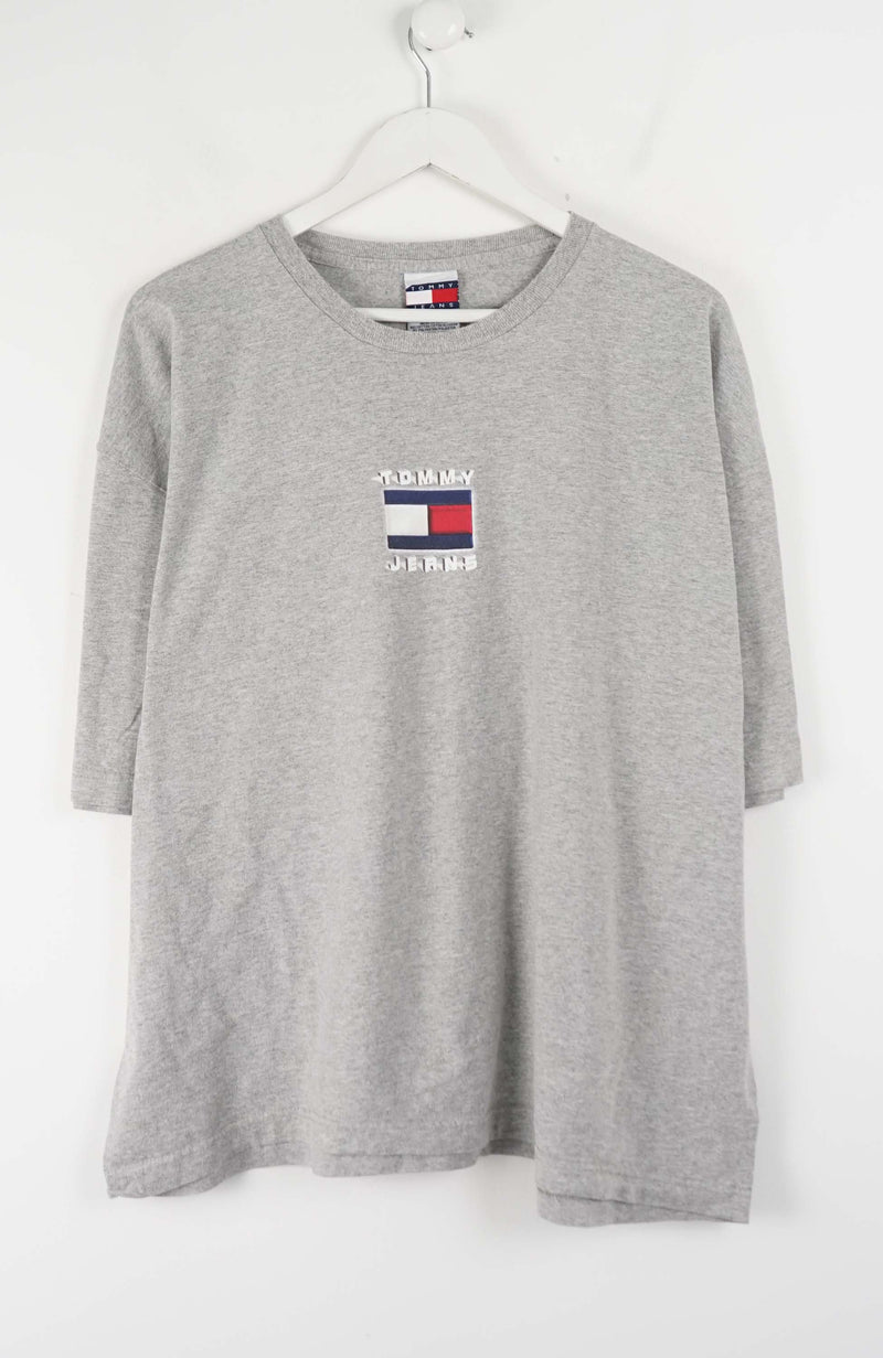 VINTAGE TOMMY HILFIGER T-SHIRT (XL)