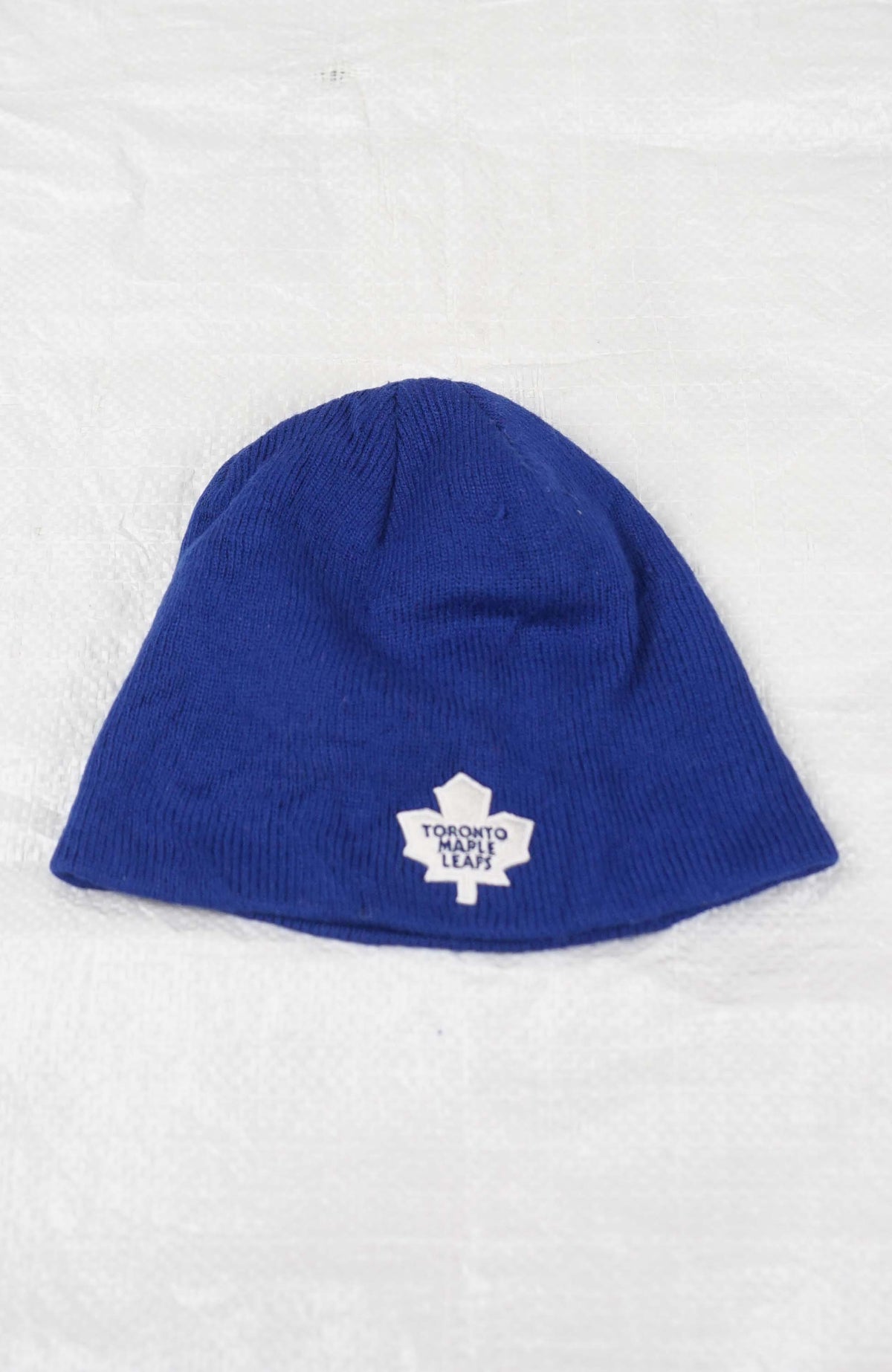 VINTAGE TORONTO MAPLE LEAFS SKULL BEANIE