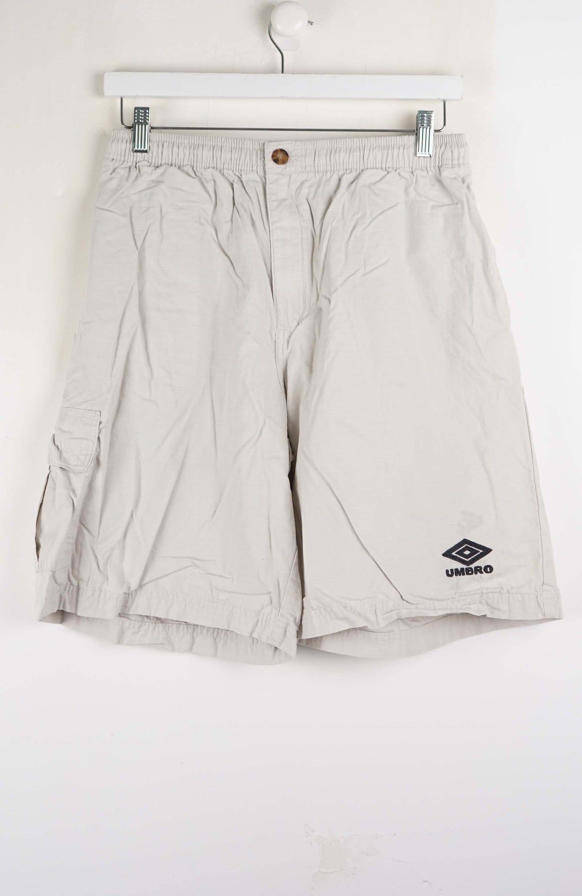 VINTAGE UMBRO CARGO SHORTS W25