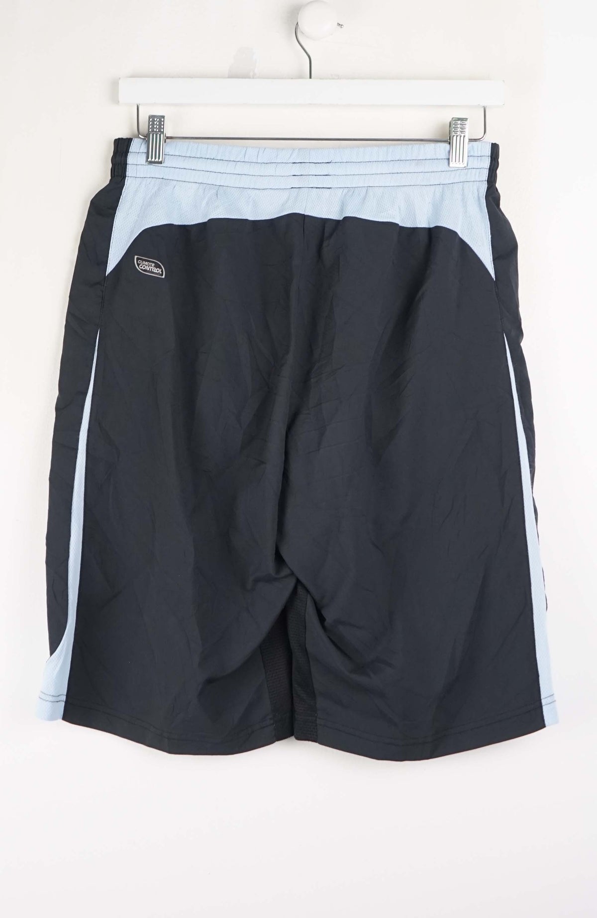 VINTAGE UMBRO ACTIVE SHORTS W28
