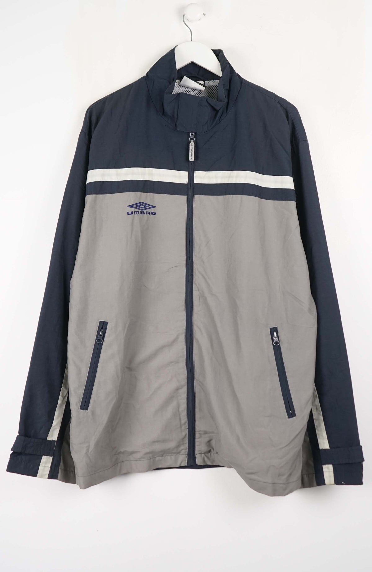 VINTAGE UMBRO WINDBREAKER (XL)