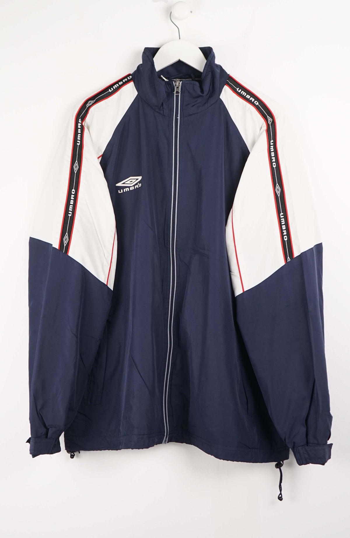 VINTAGE UMBRO WINDBREAKER (XL)