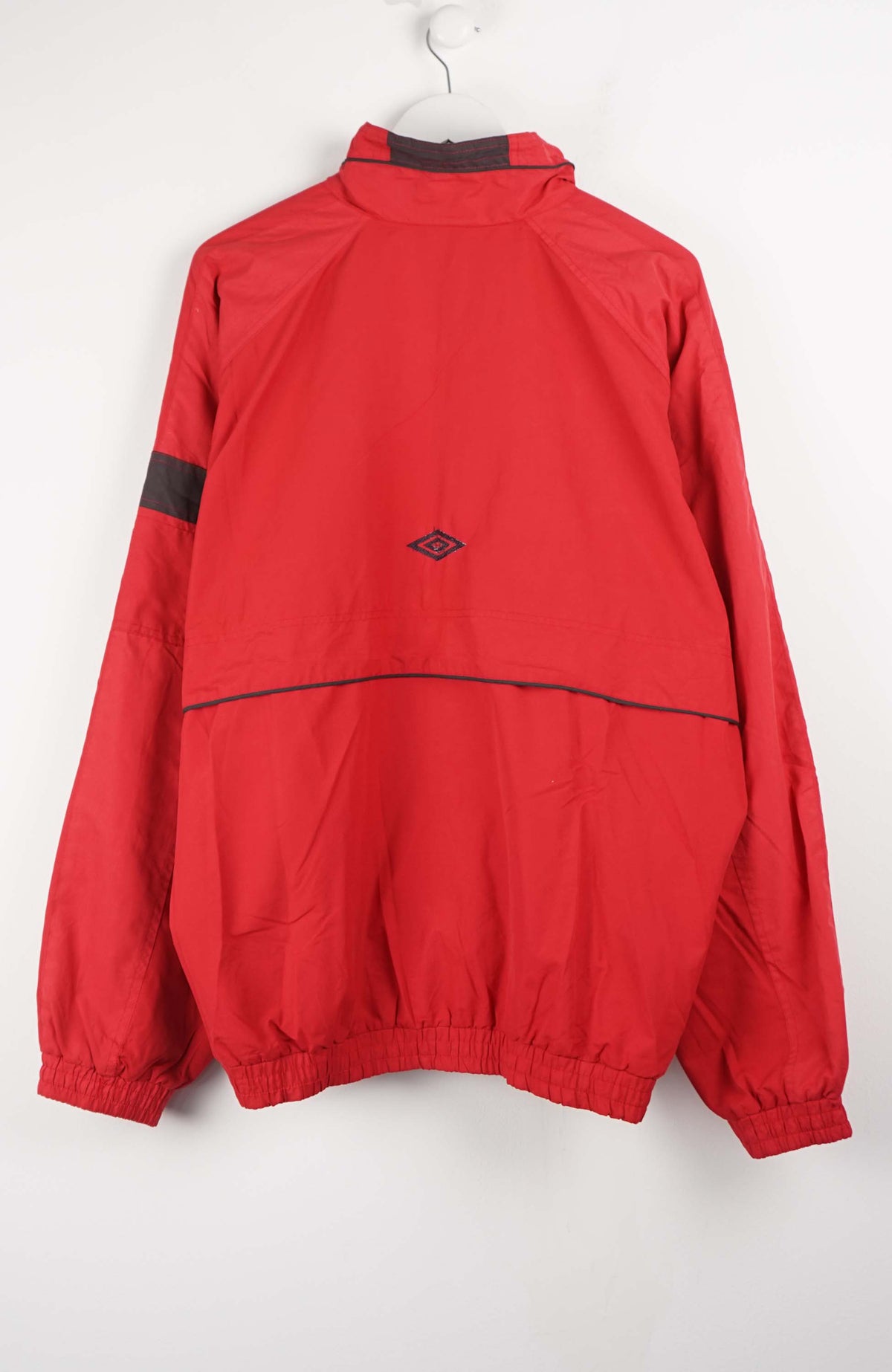 VINTAGE UMBRO WINDBREAKER (XXL)