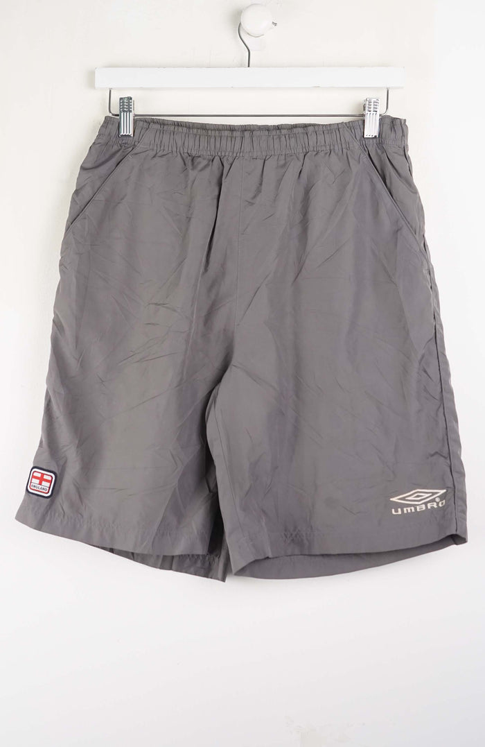 VINTAGE UMBRO JERSEY SHORTS W28