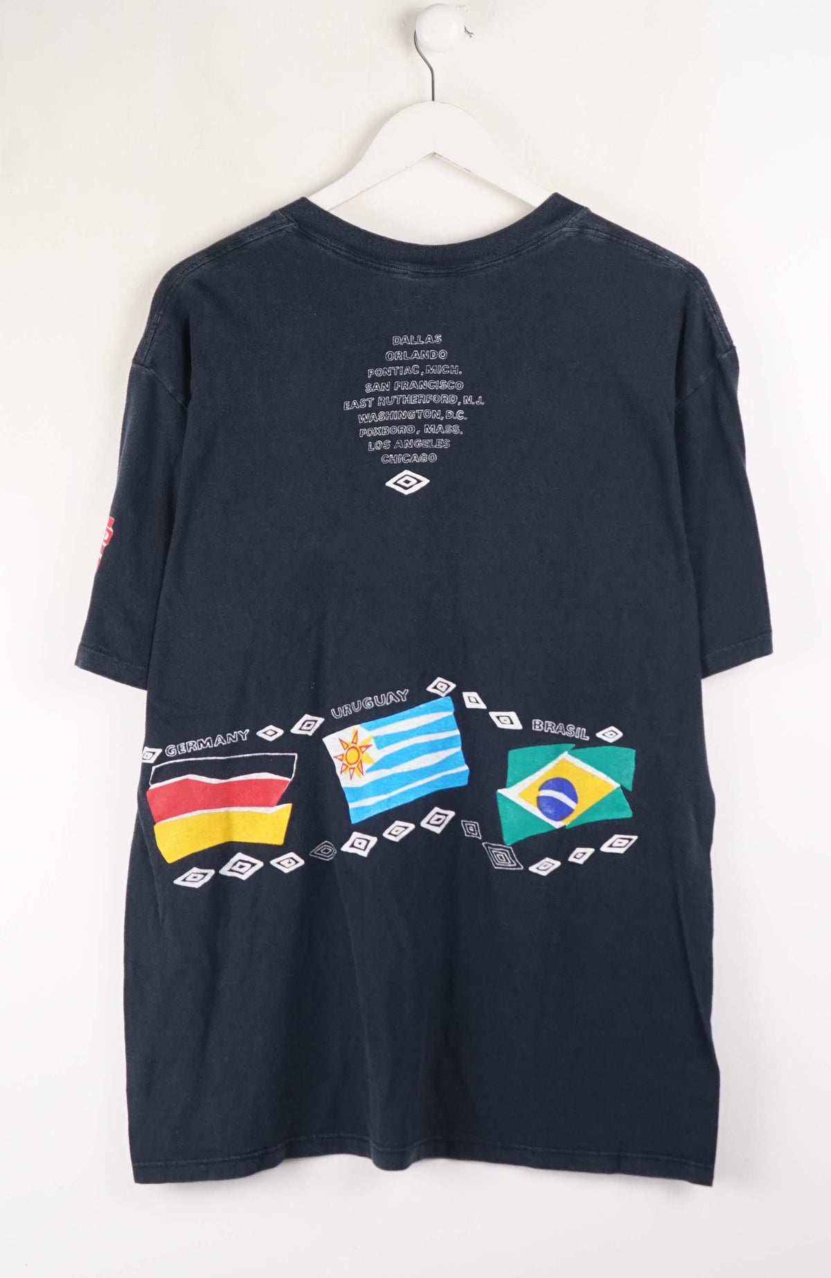 VINTAGE UMBRO T-SHIRT (L)