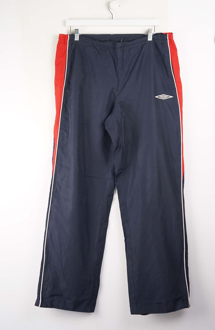 VINTAGE UMBRO TRACK PANTS (XL)