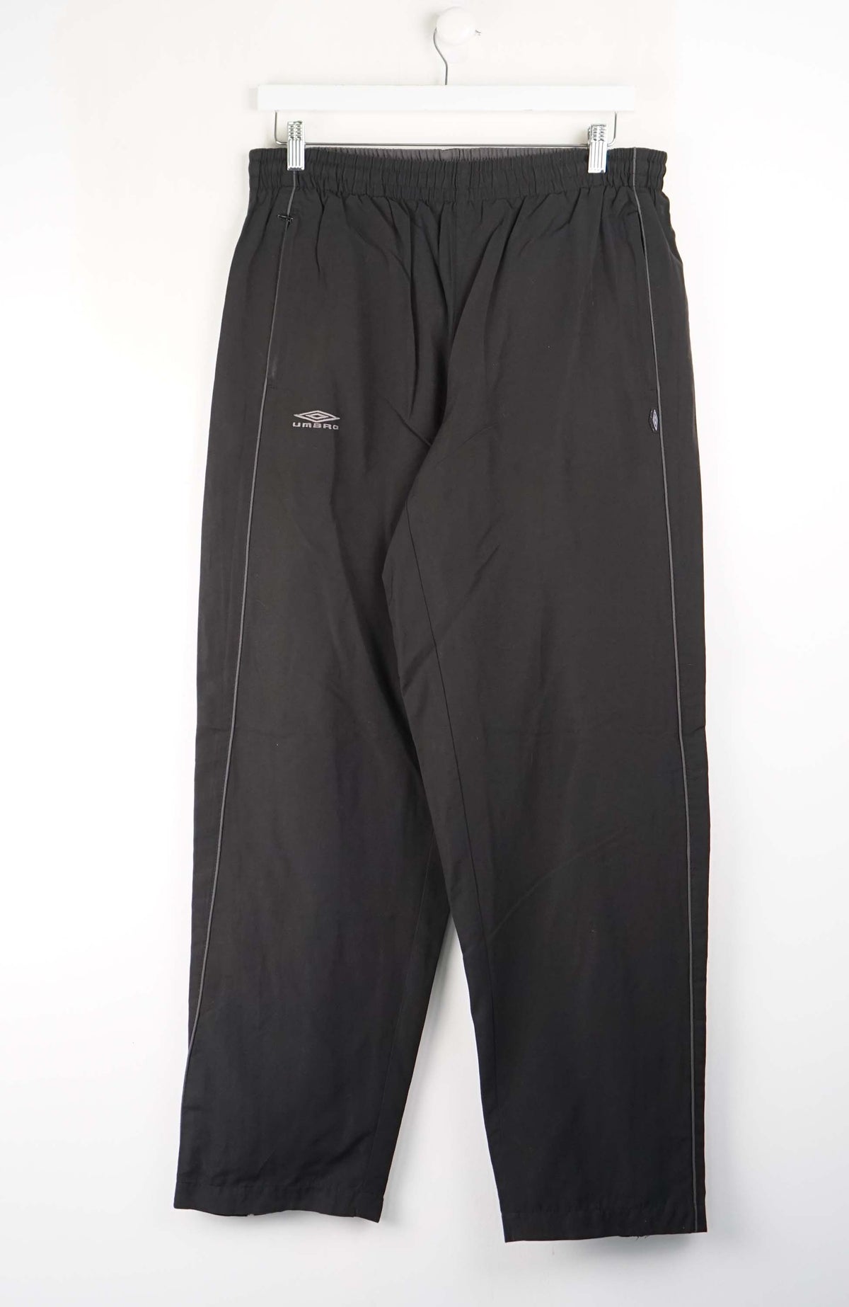 VINTAGE UMBRO TRACK PANTS (XL)