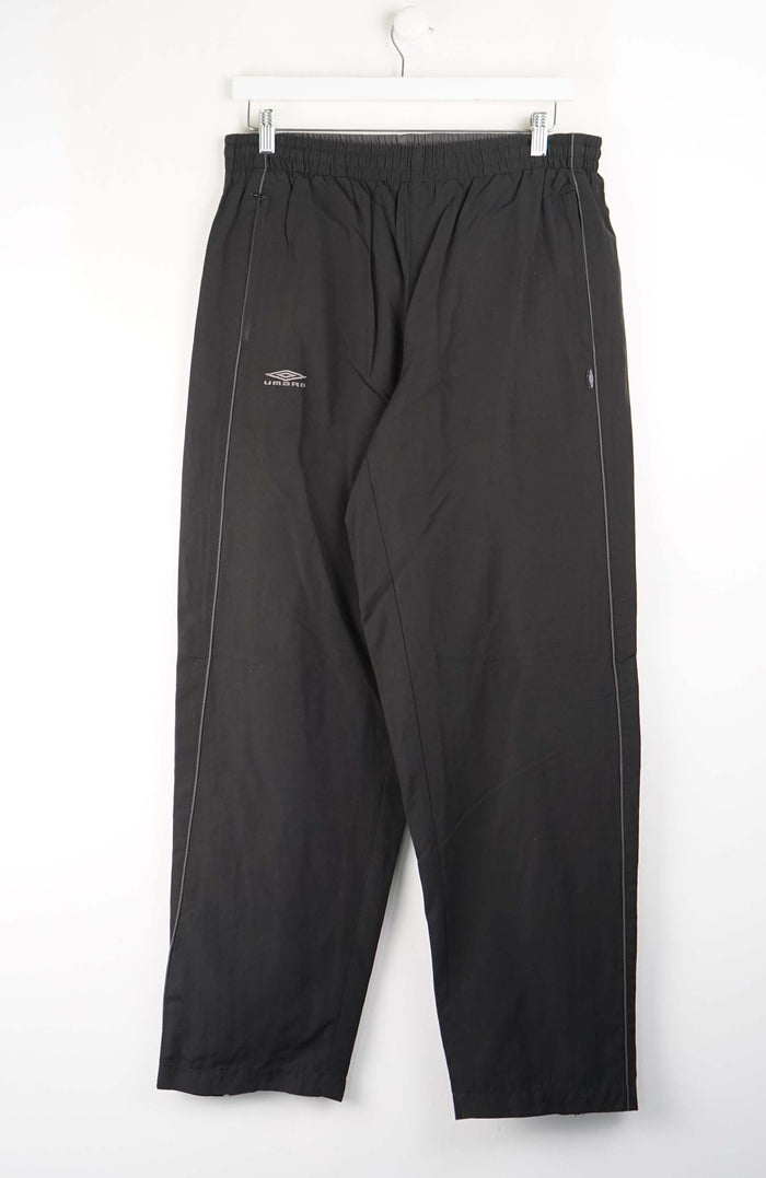 VINTAGE UMBRO TRACK PANTS (XL)