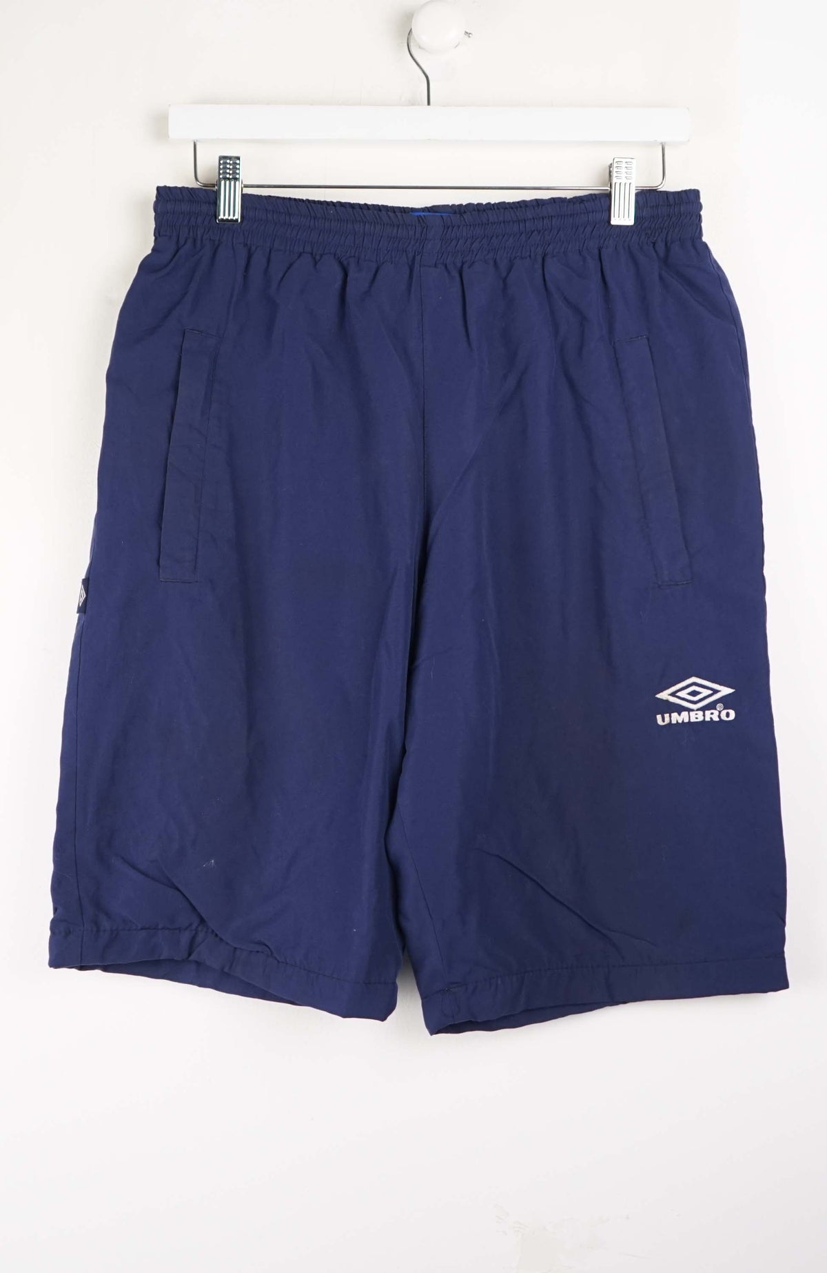 VINTAGE UMBRO TRACK PANT SHORTS (M)