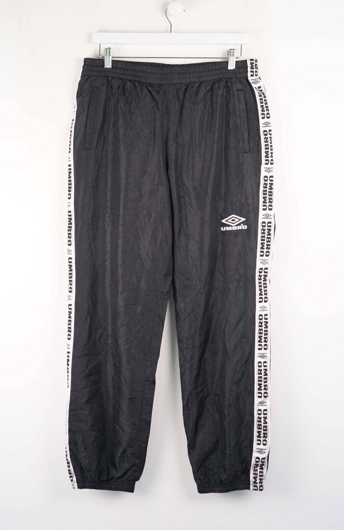 VINTAGE UMBRO TRACK PANTS (M)