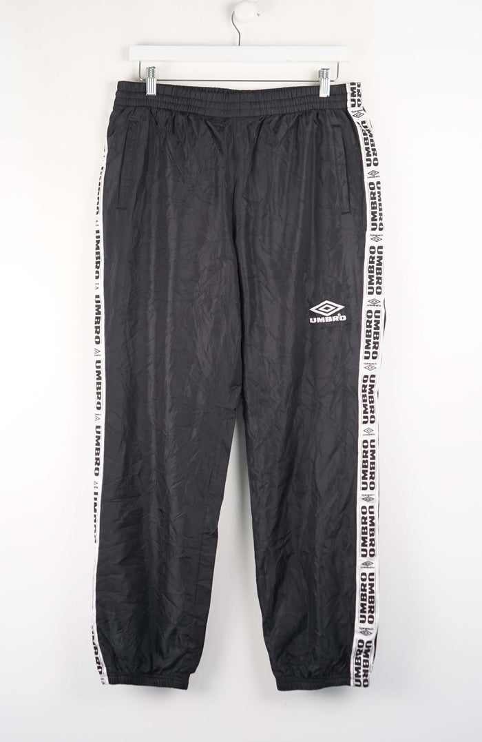 VINTAGE UMBRO TRACK PANTS (M)