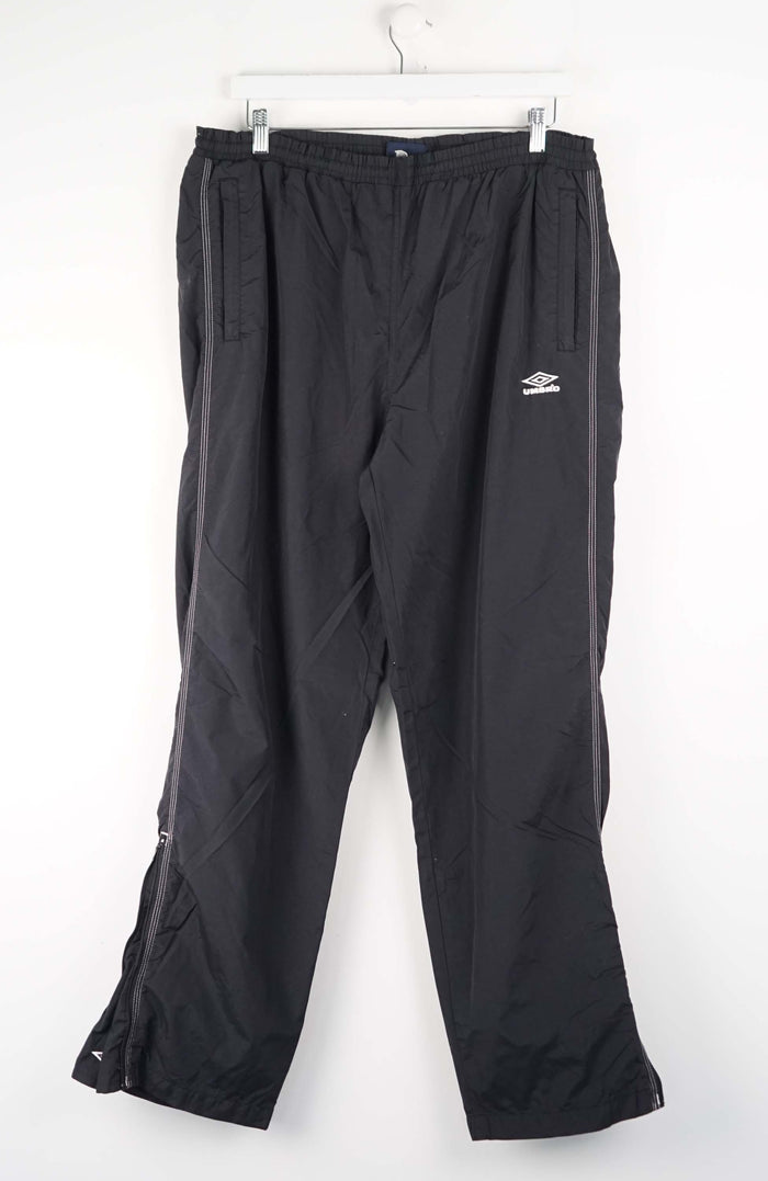 VINTAGE UMBRO TRACK PANTS (XL)