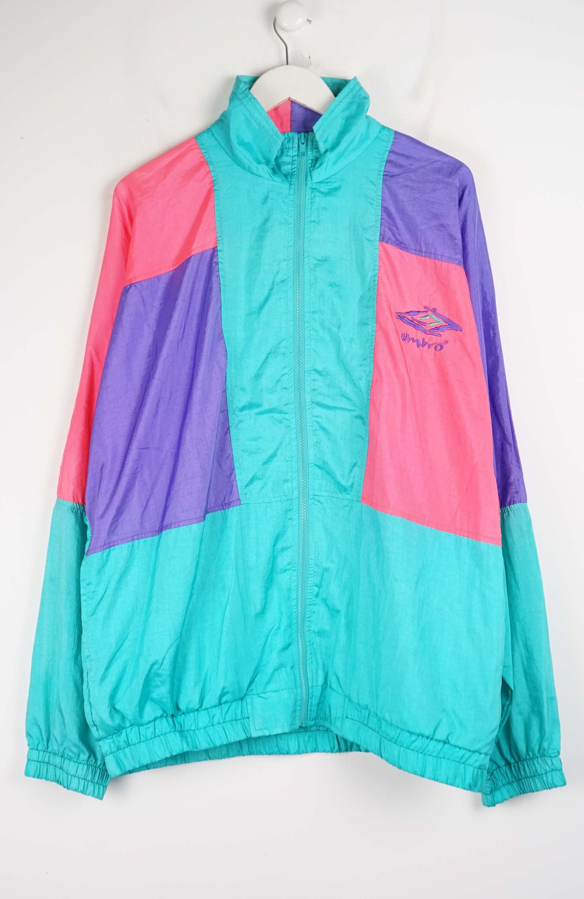 VINTAGE UMBRO WINDBREAKER (XL)