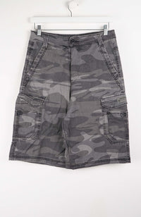 VINTAGE CAMO CARGO SHORTS W29