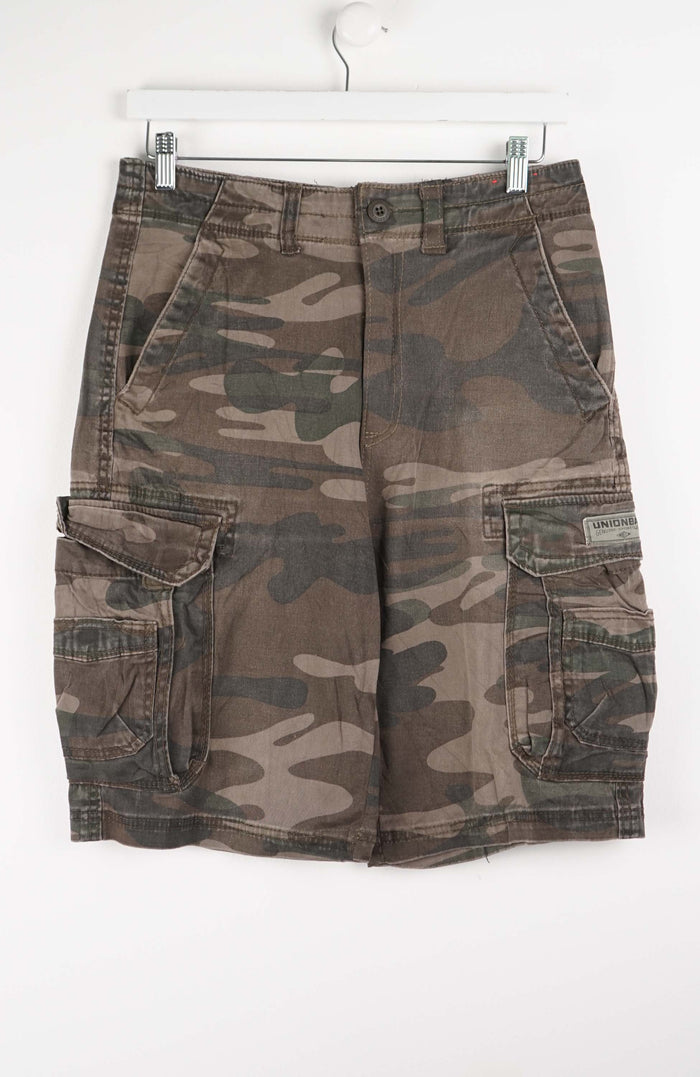 VINTAGE CAMO CARGO SHORTS W30