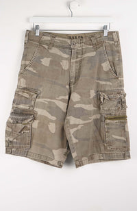 VINTAGE CAMO CARGO SHORTS W34