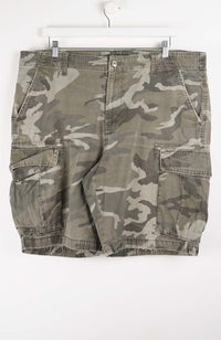 VINTAGE CAMO CARGO SHORTS W40