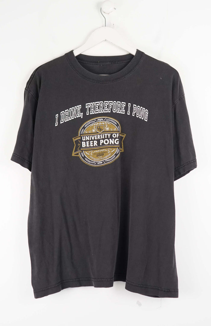 VINTAGE UNIVERSITY OF BEER PONG T-SHIRT (M)