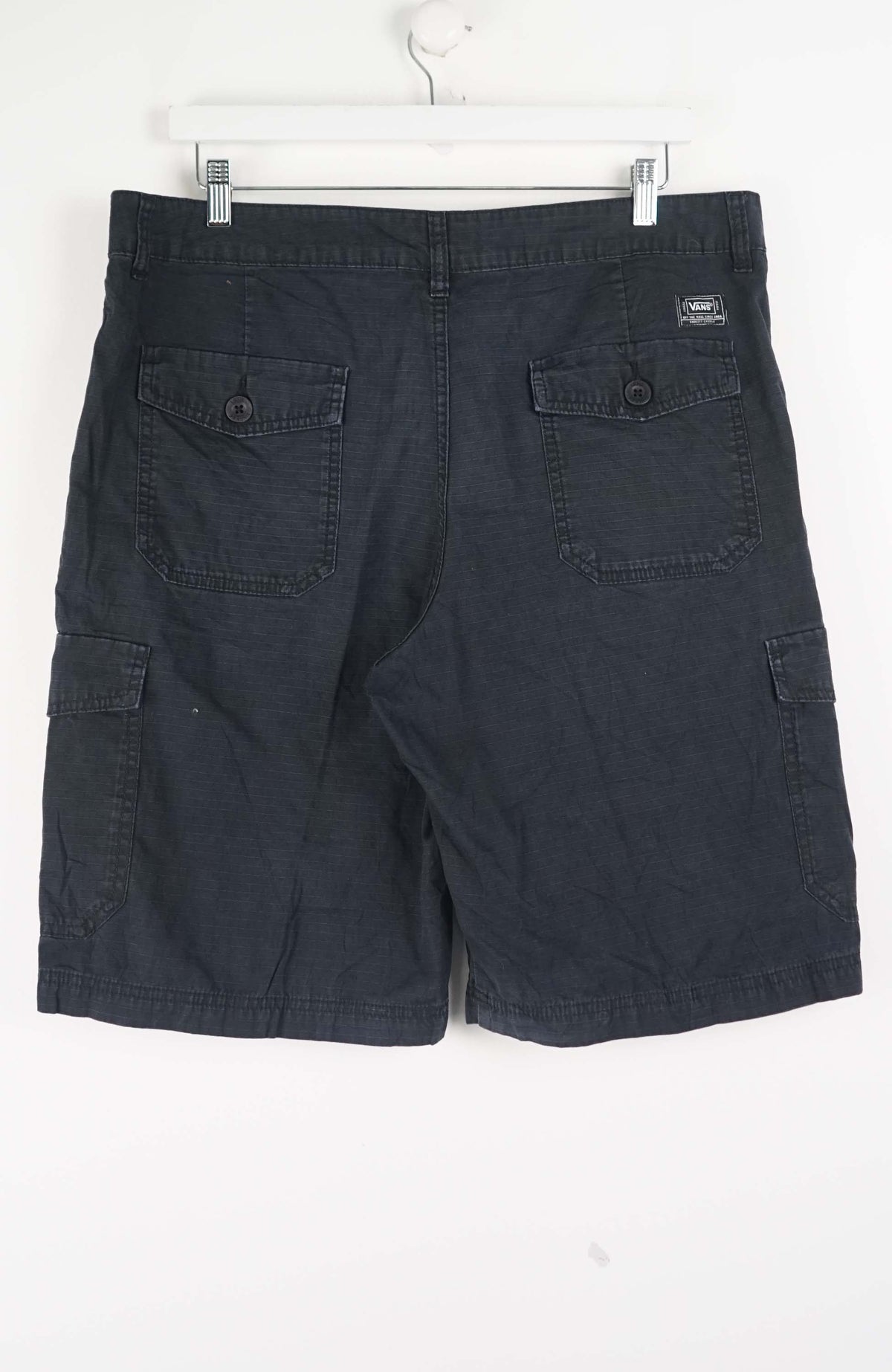 VINTAGE VANS CARGO SHORTS W37