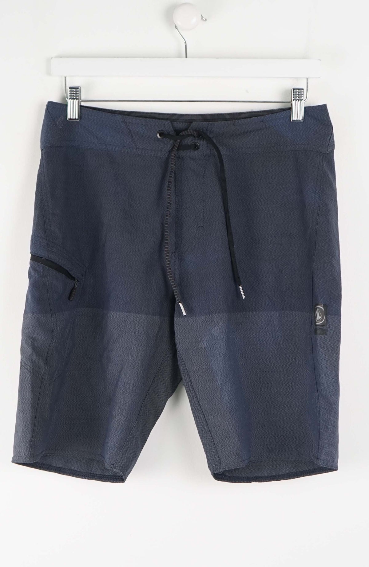 VINTAGE VOLCOM MOD TECH BOARD SHORTS W32