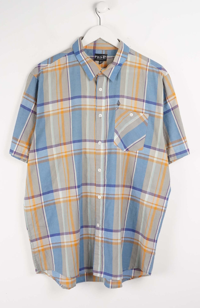 VINTAGE VOLCOM SHIRT (XL)