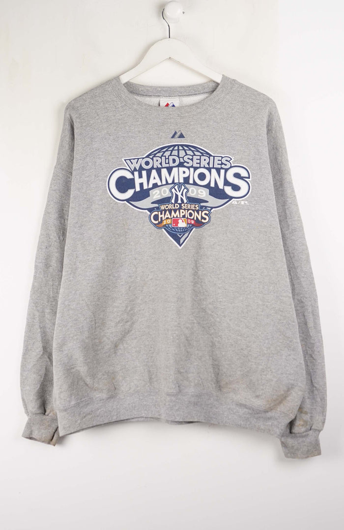 VINTAGE WORLD SERIES NEW YORK YANKEES CHAMPIONS SWEATER (XL)