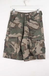 VINTAGE WRANGLER CAMO CARGO SHORTS W30