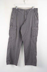VINTAGE WRANGLER CARGO PANTS W36